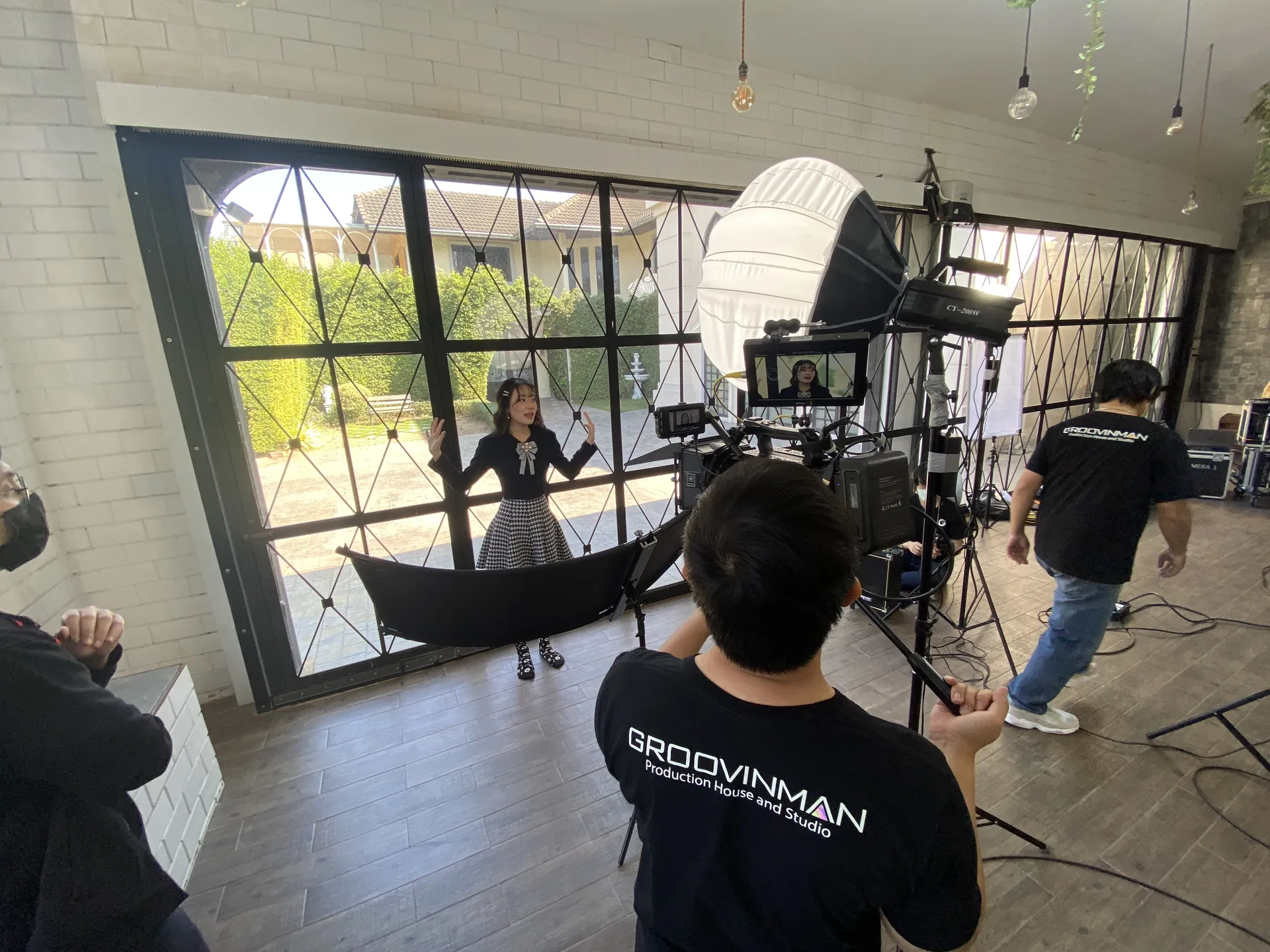 MV — กองถ่ายMV