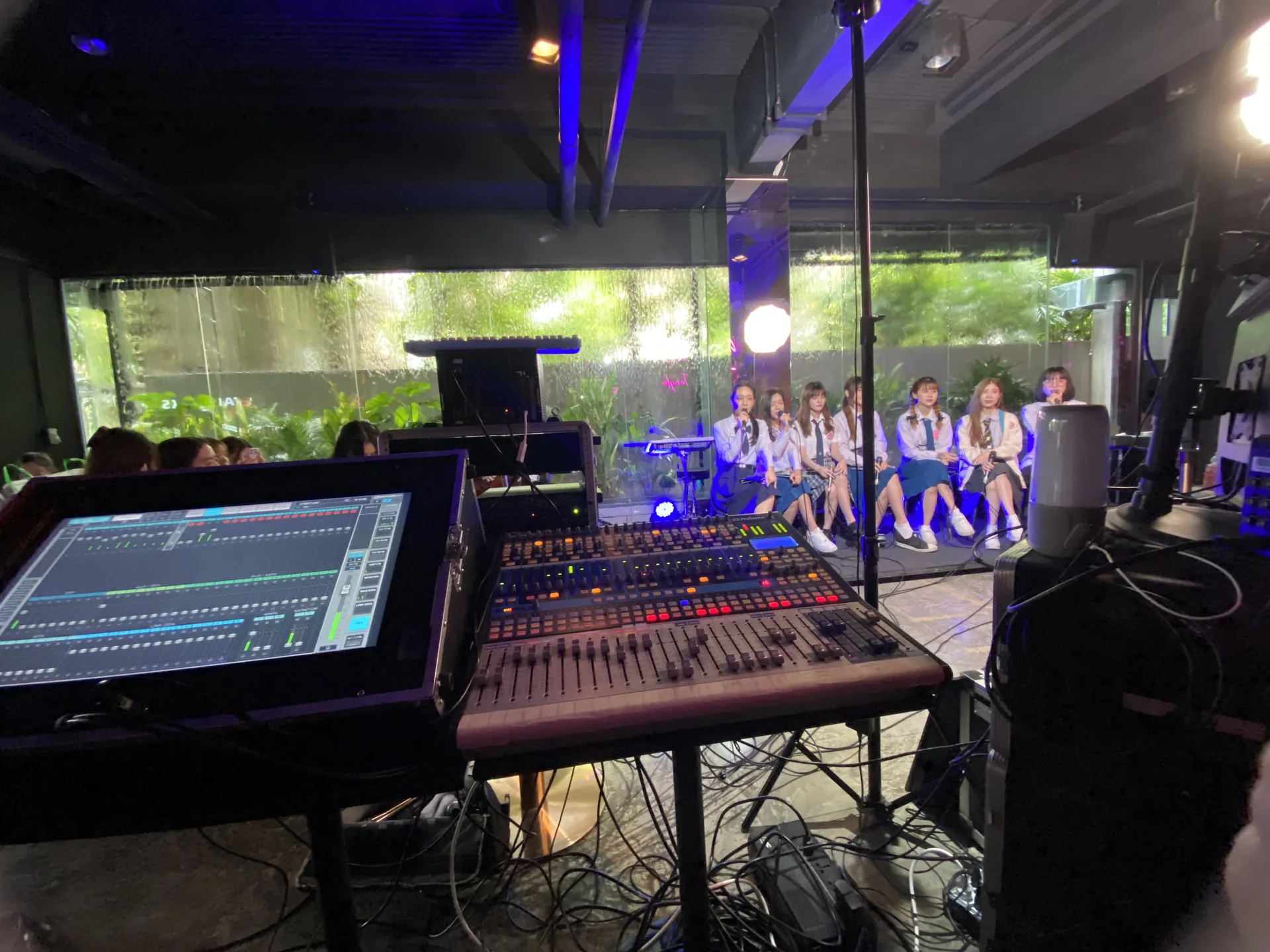 Live Voc — ไลฟ์ร้องเพลง
